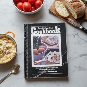 Vintage 1984 Detroit Free Press Cookbook Jeremy Iggers Nettie Duffield Spiral